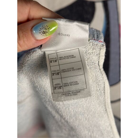 Vintage Minnie Mouse Beach Towel 30 x 60 - Picture 7 of 8